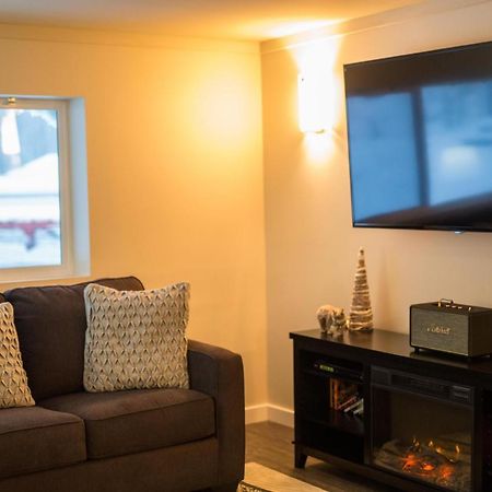 Clipperton Suite By Revelstoke Vacations Exterior photo