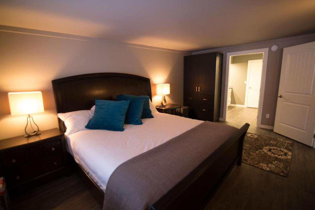 Clipperton Suite By Revelstoke Vacations Exterior photo